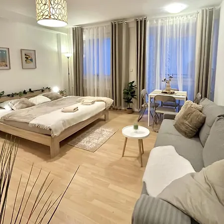 Simona - Old Town Apartment